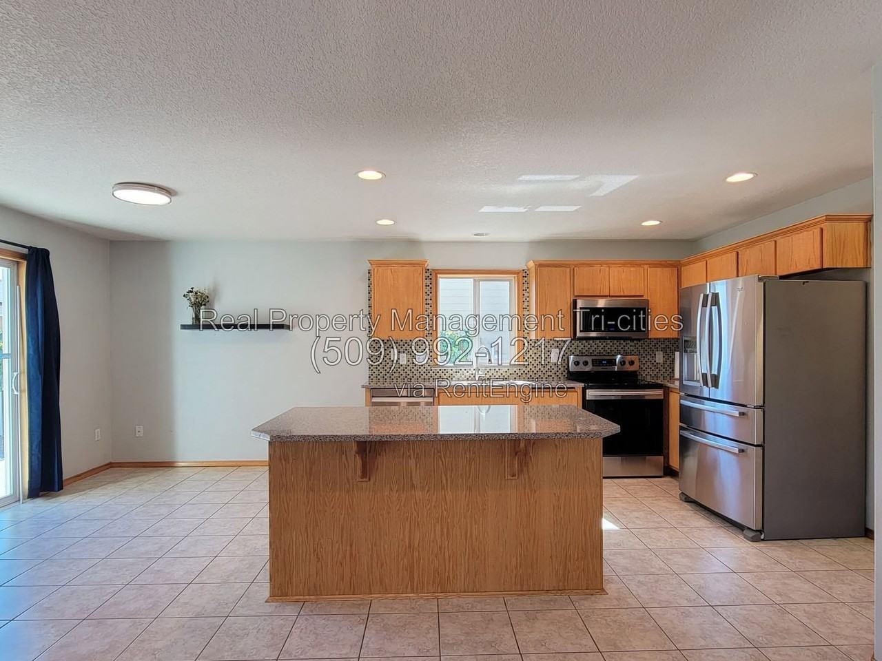 476 Satus St - Photo 3 of 21