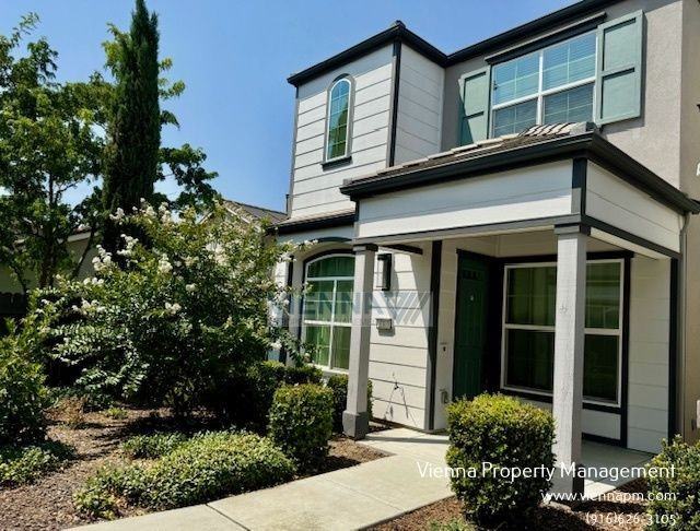 3303 Hummingbird Ct - Photo 2 of 25