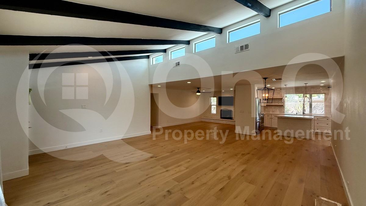 3311 E Hatcher Rd - Photo 4 of 34