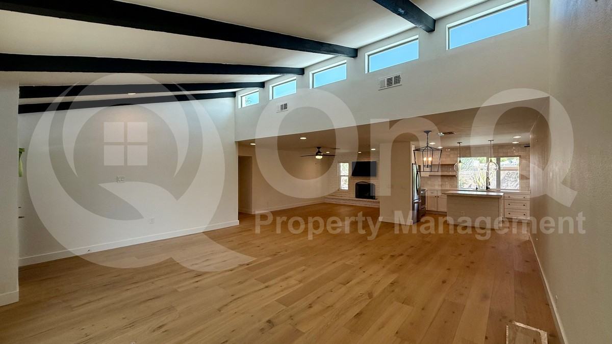 3311 E Hatcher Rd - Photo 7 of 34