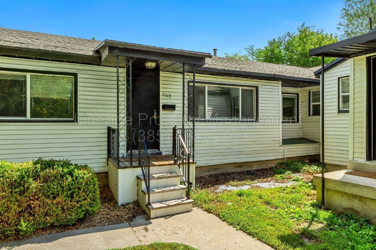 753 E Scott Ave - Photo 2 of 13