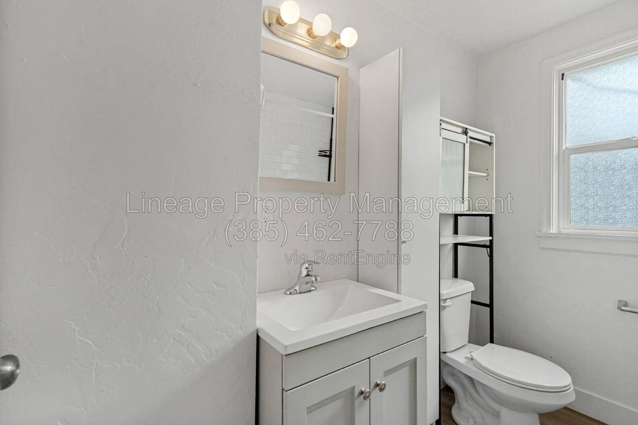 753 E Scott Ave - Photo 4 of 13