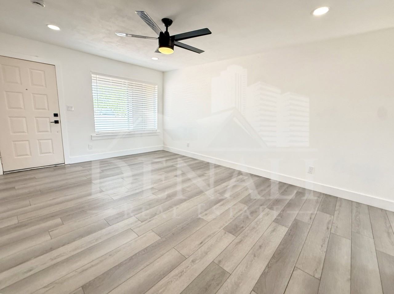2601 E Hopi Ave - Photo 5 of 25