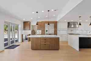 featured image of 8515 N 13th Pl