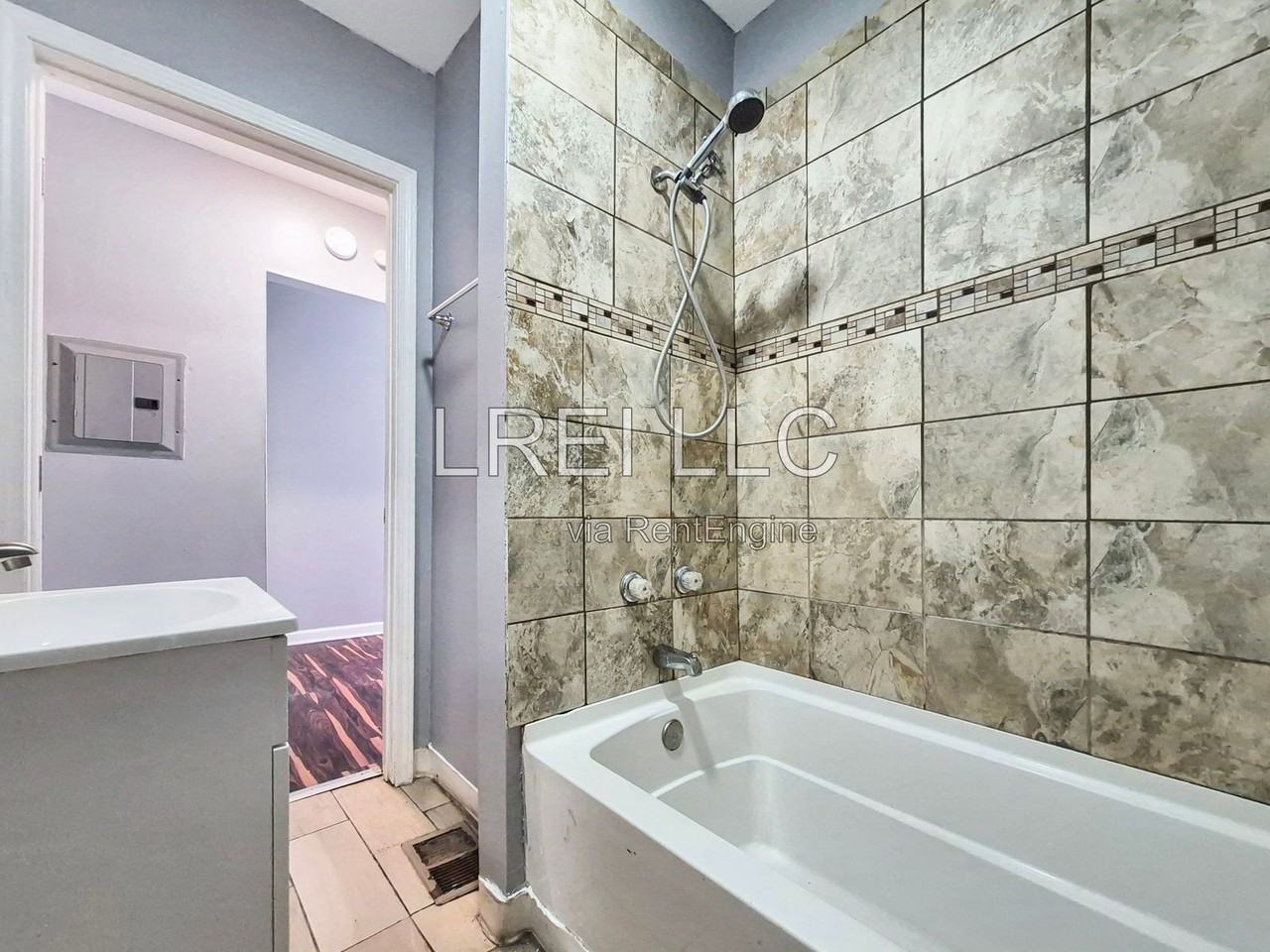517 Amy Ave #5 - Photo 4 of 13