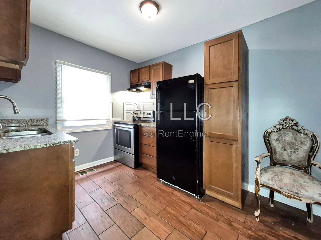 517 Amy Ave #5 - Photo 5 of 13