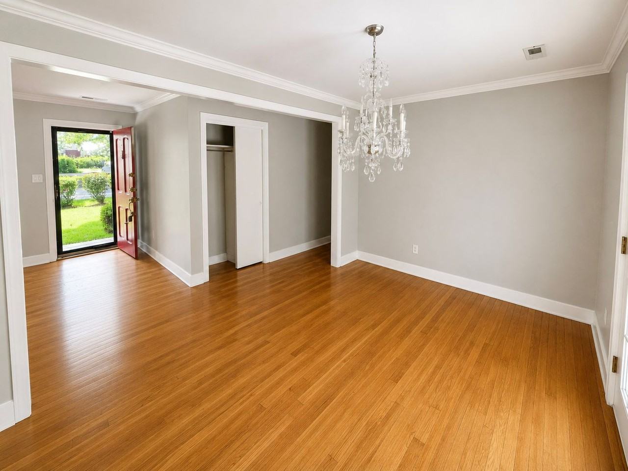 1452 Birthright St - Photo 2 of 16