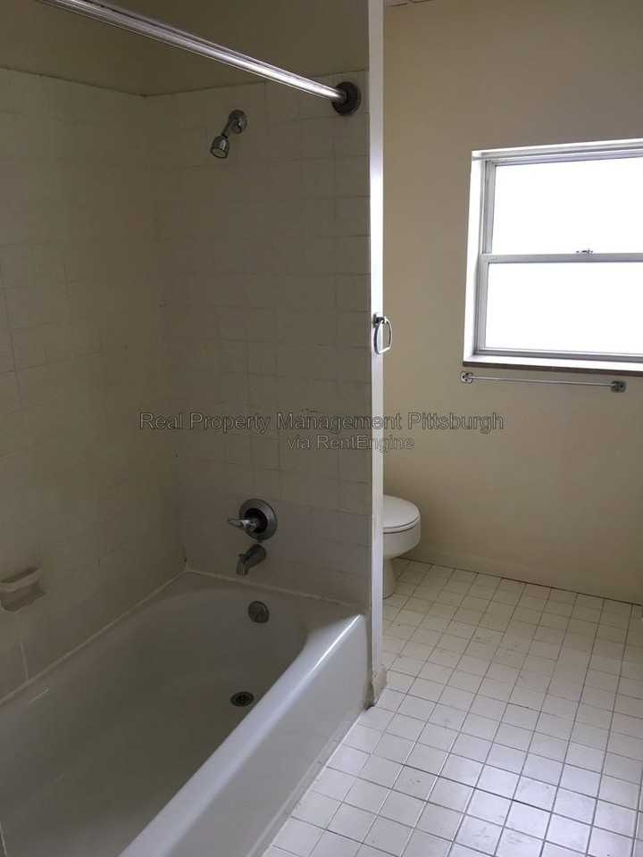 437 S Aiken Ave #2A - Photo 6 of 8