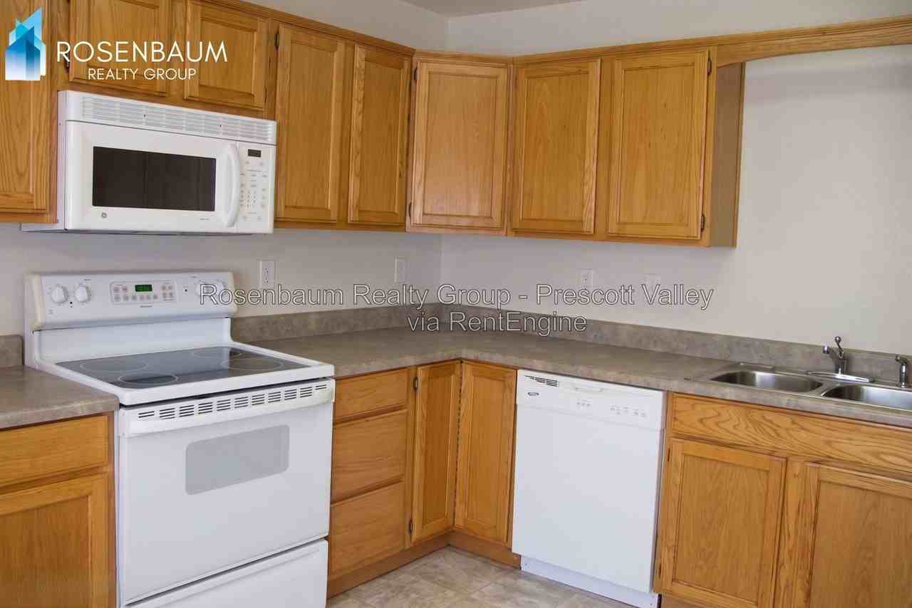 802 2nd St #22 - Photo 4 of 5