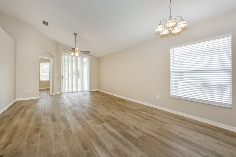 813 Rogers Ct - Photo 4 of 16