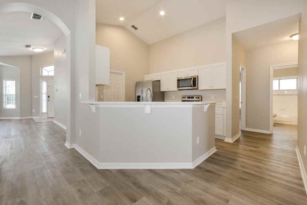 813 Rogers Ct - Photo 5 of 16