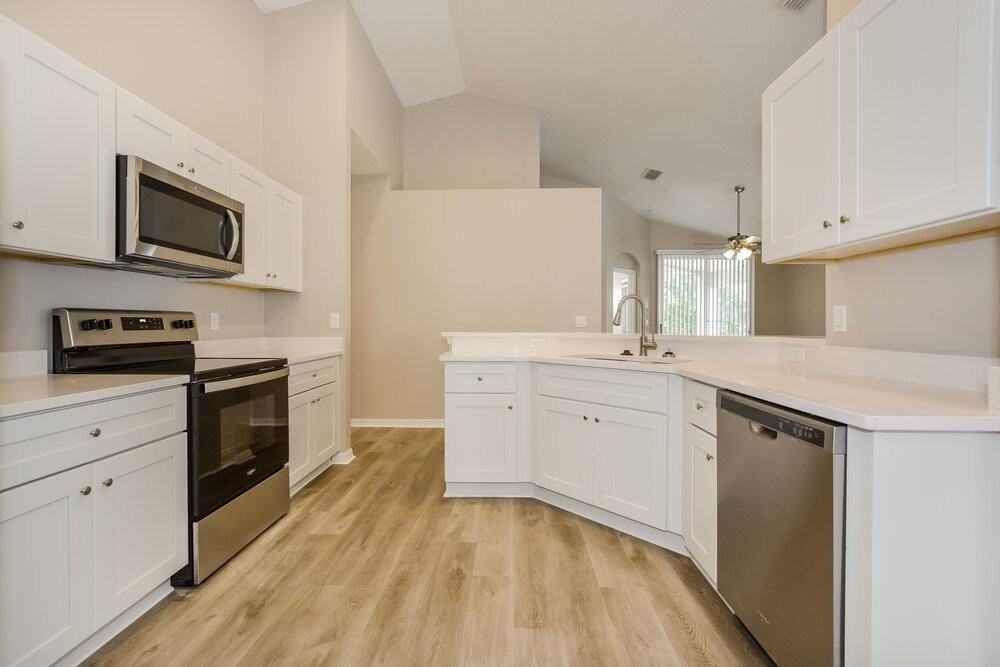 813 Rogers Ct - Photo 7 of 16