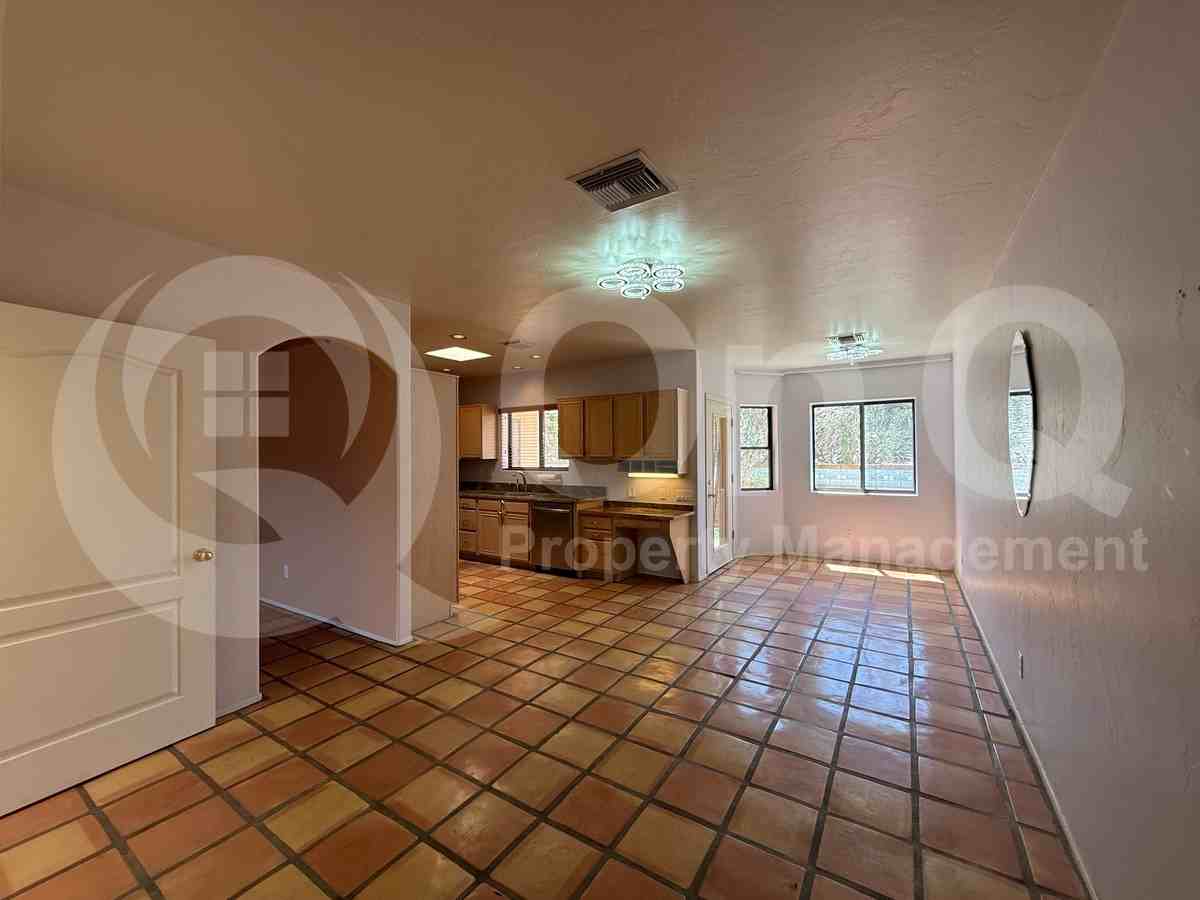 7 W Roma Dr - Photo 7 of 26