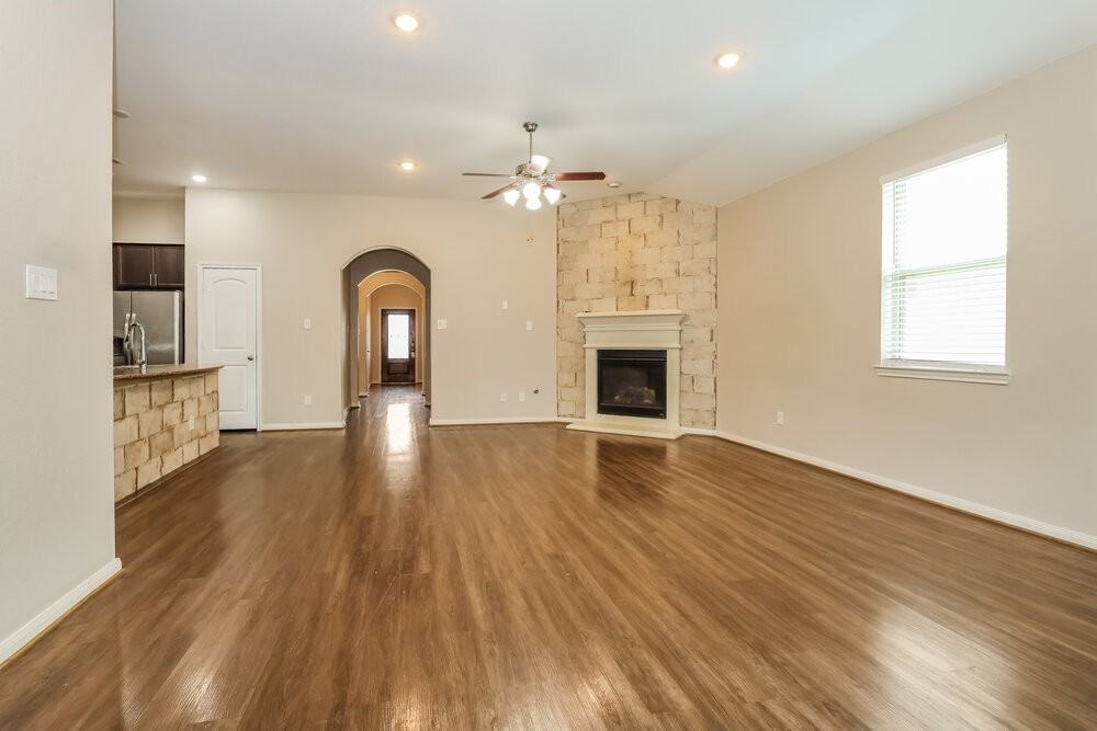 320 Terra Vista Cir - Photo 3 of 16