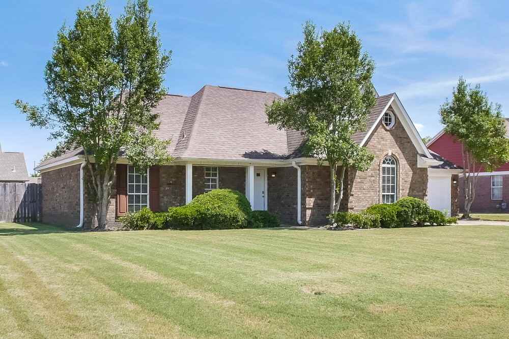 7456 Jennifer Dr - Photo 3 of 16