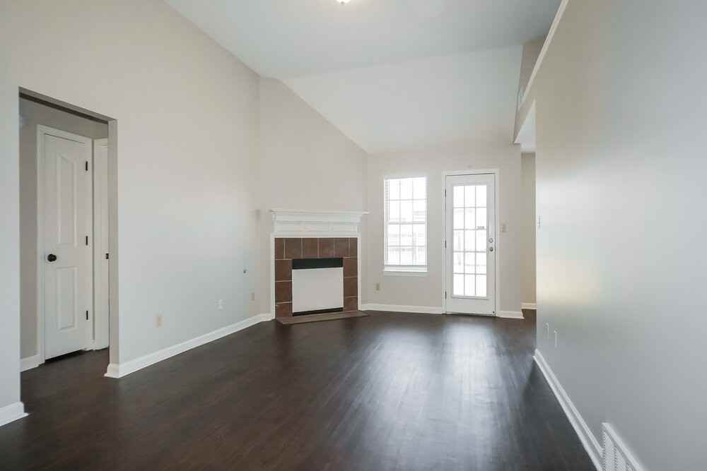7456 Jennifer Dr - Photo 5 of 16