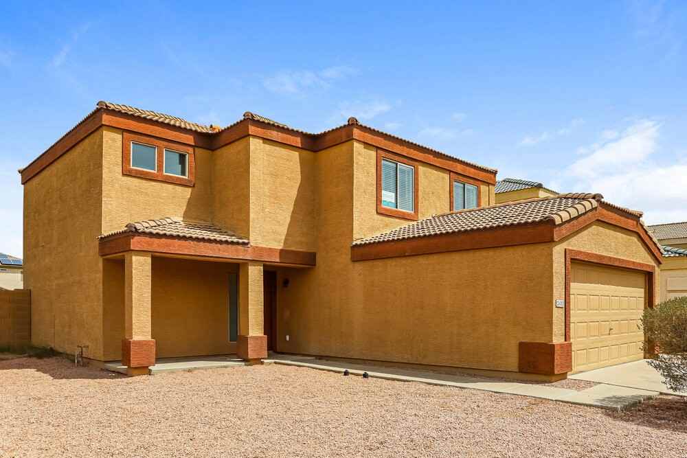 12430 W Valentine Ave - Photo 4 of 17