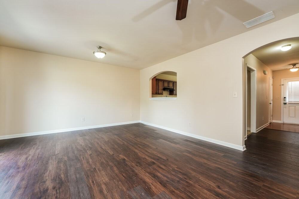 2279 Baywood Tree Ln - Photo 7 of 18