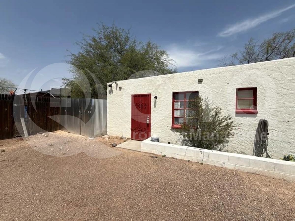 2519 N Estrella Ave #D - Photo 2 of 7