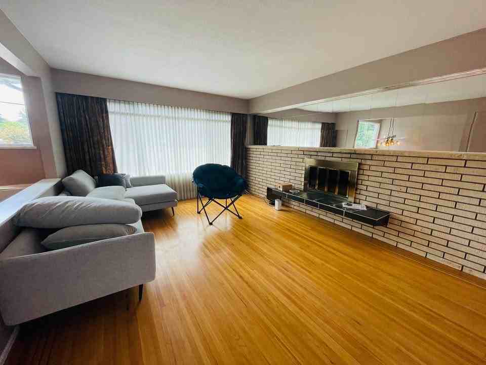 900 Cornell Avenue - Photo 4 of 26
