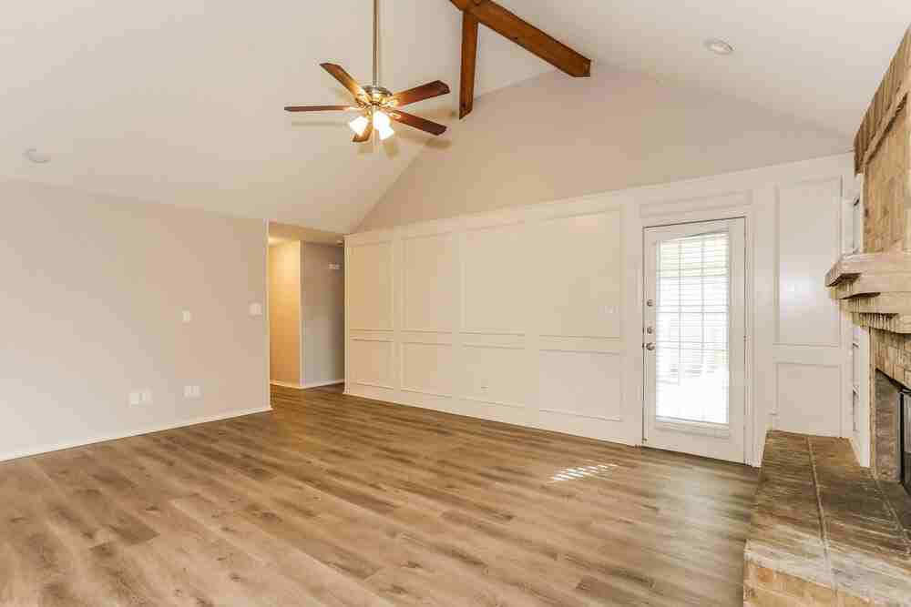 6305 Woodcreek Trl - Photo 4 of 16