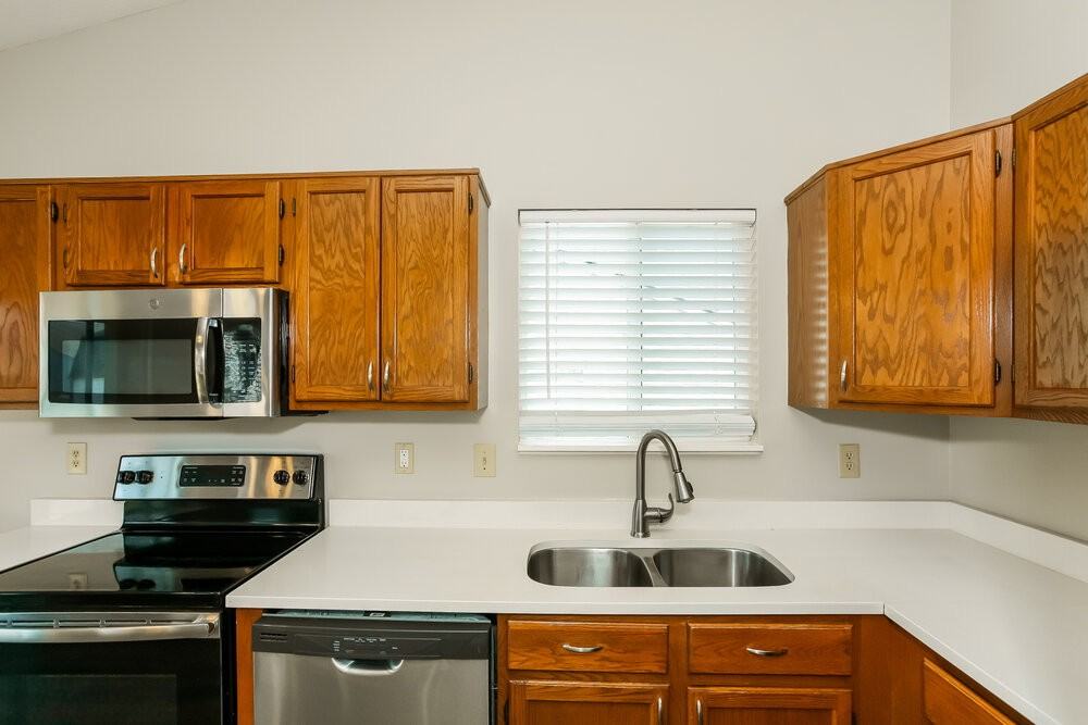 10708 Tanbark Dr - Photo 6 of 16