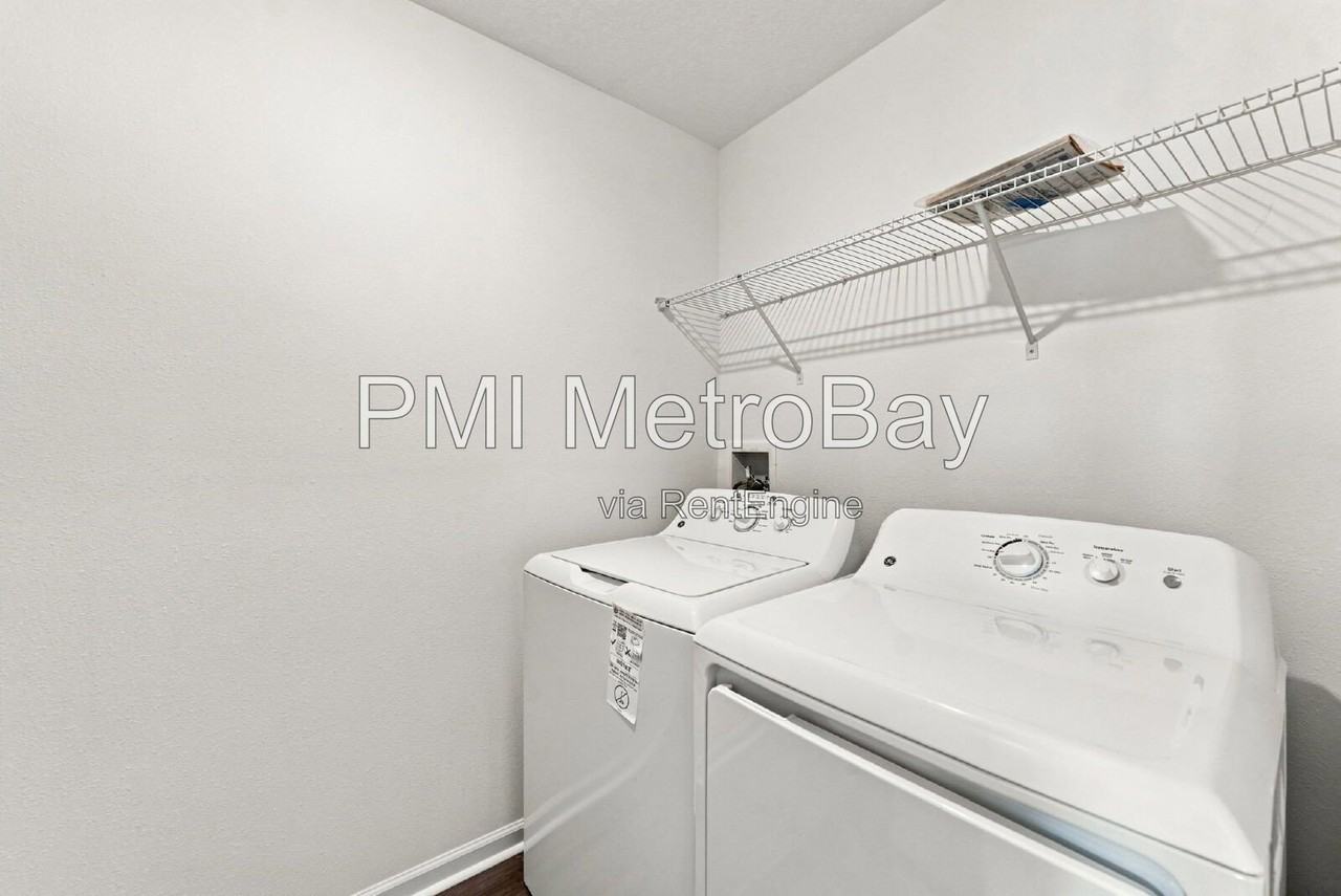 8373 Margo Ann St - Photo 6 of 50