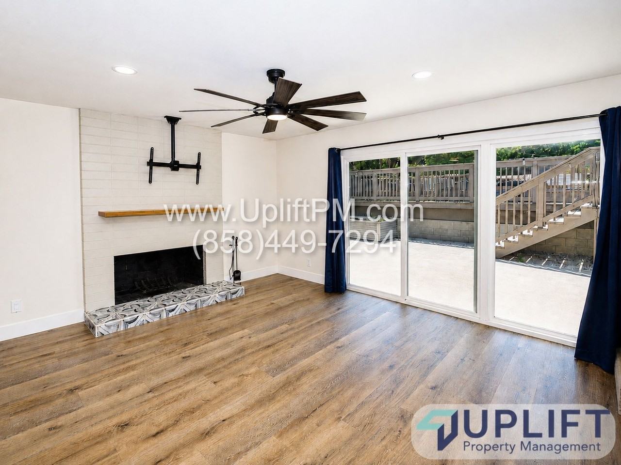 6234 Rose Lake Ave - Photo 4 of 28