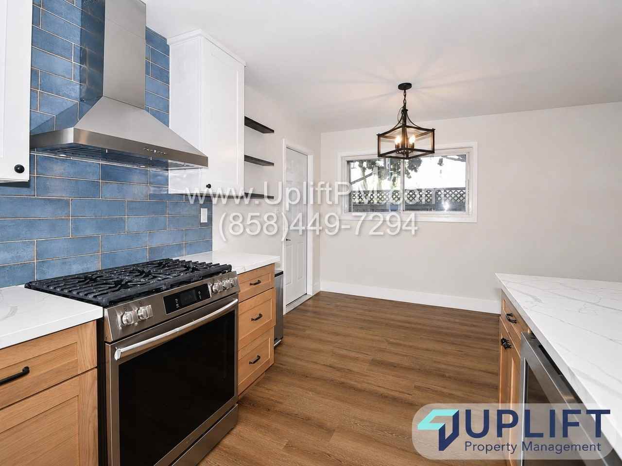 6234 Rose Lake Ave - Photo 7 of 28