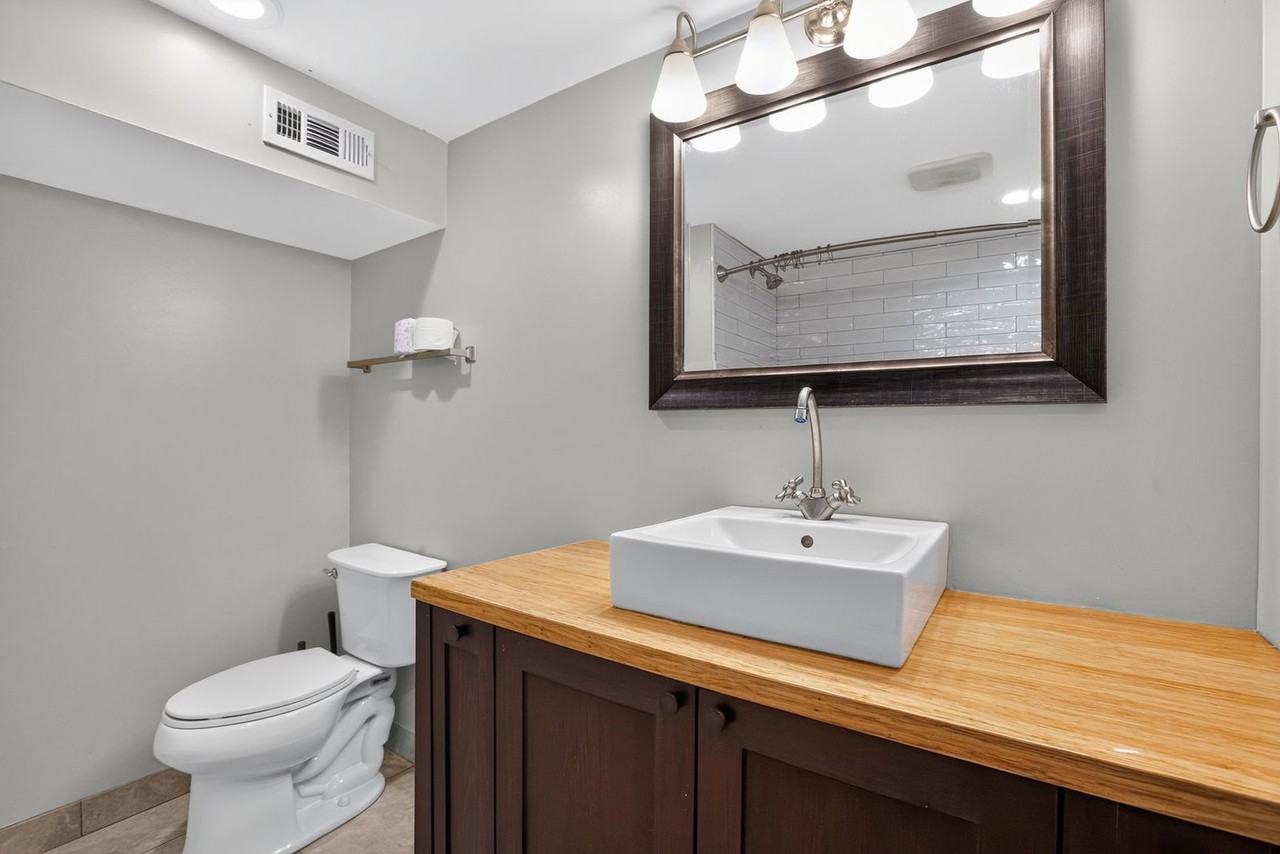 482 Round Up Rd - Photo 6 of 17