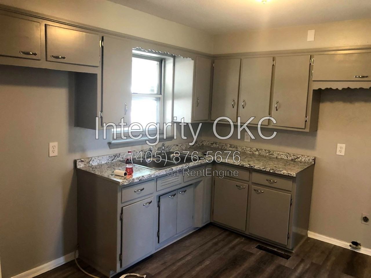 2548 Sw 48th St - Photo 7 of 23