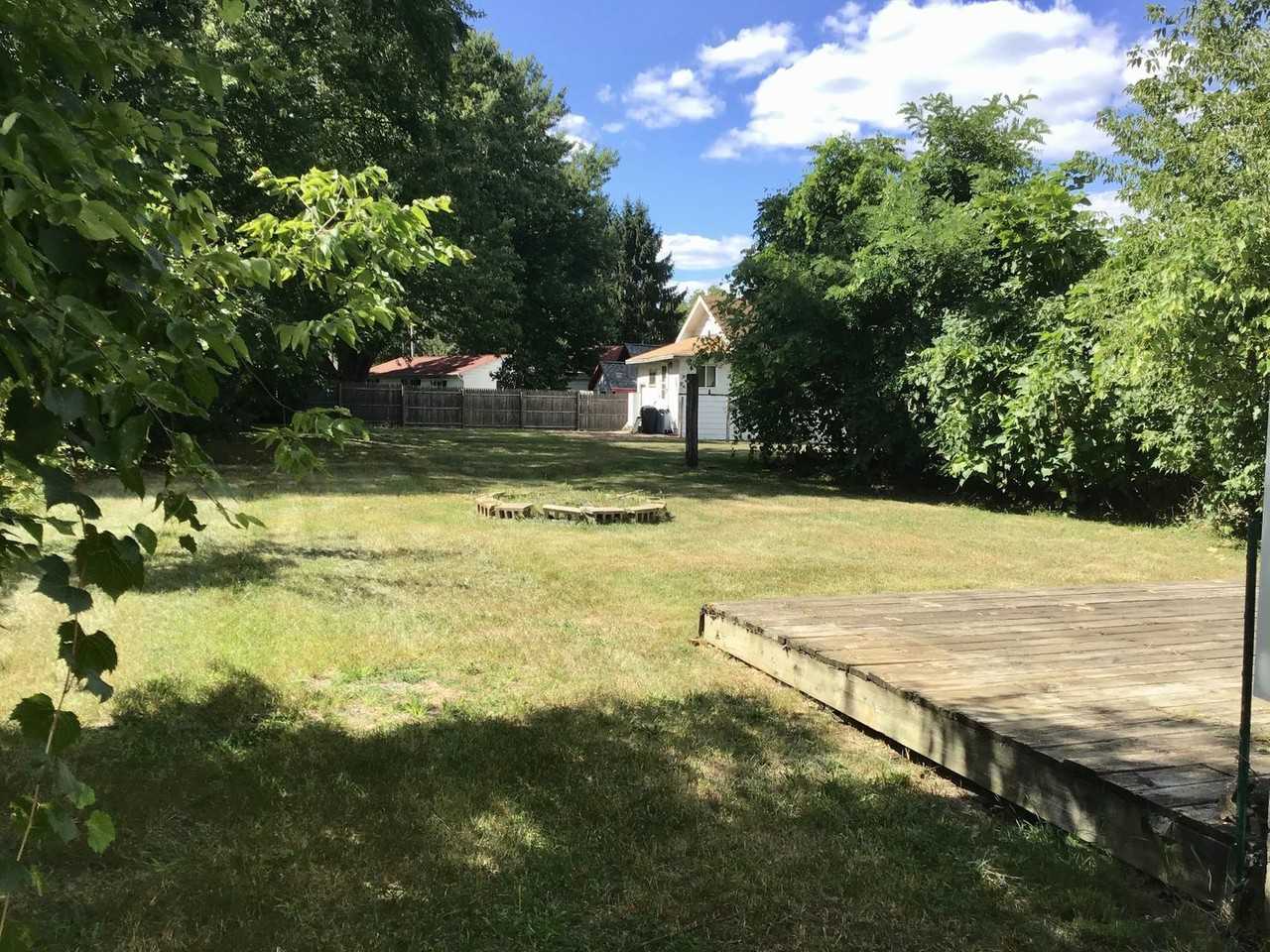213 14th St N - Photo 3 of 10