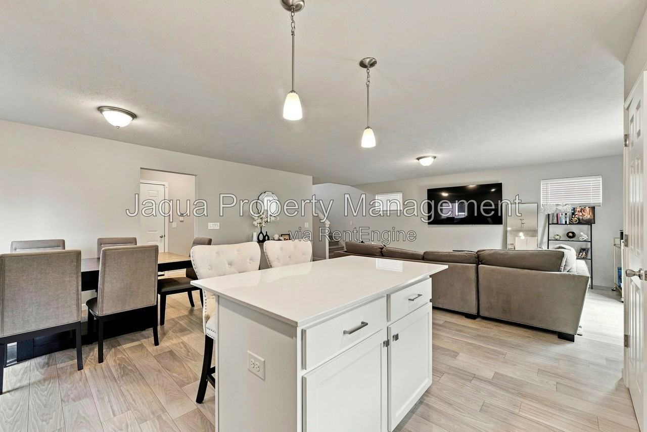 10127 Pennridge Dr - Photo 7 of 20