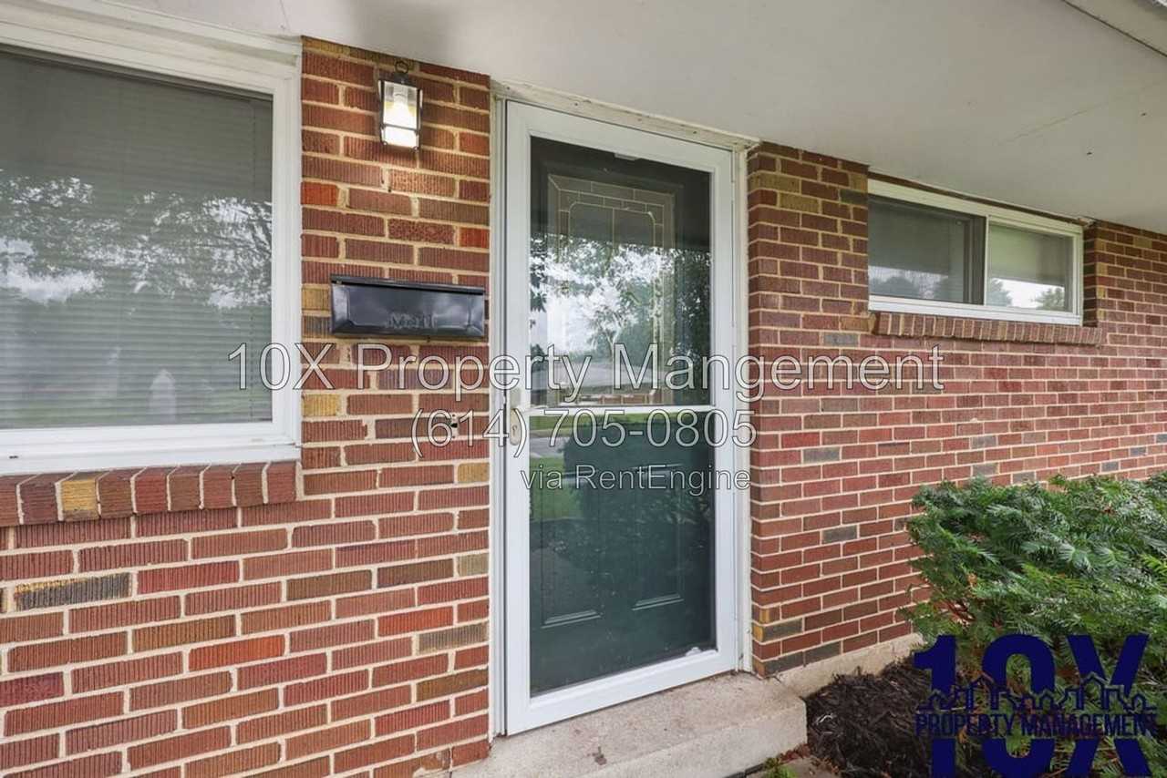 6723 Bartlett Rd - Photo 6 of 34