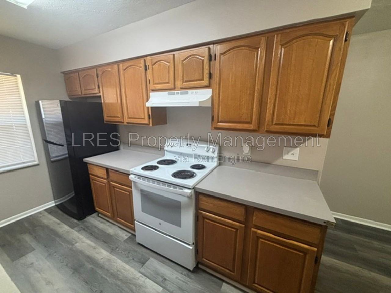 1605 Terrace Dr - Photo 6 of 24