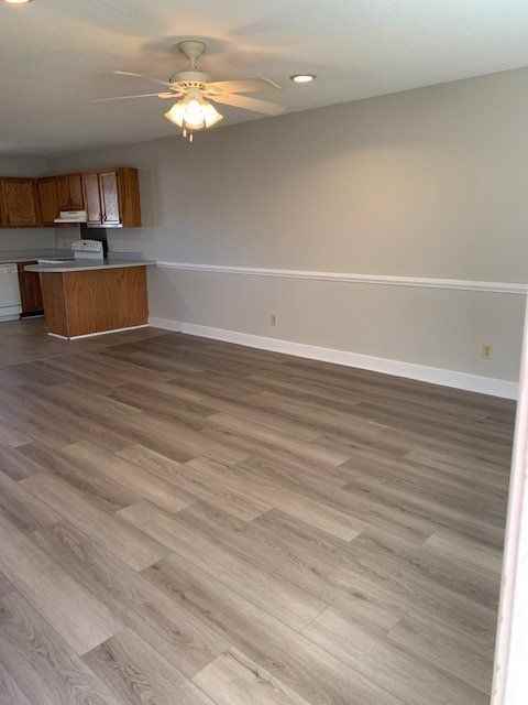 611 Main St #8 - Photo 2 of 17