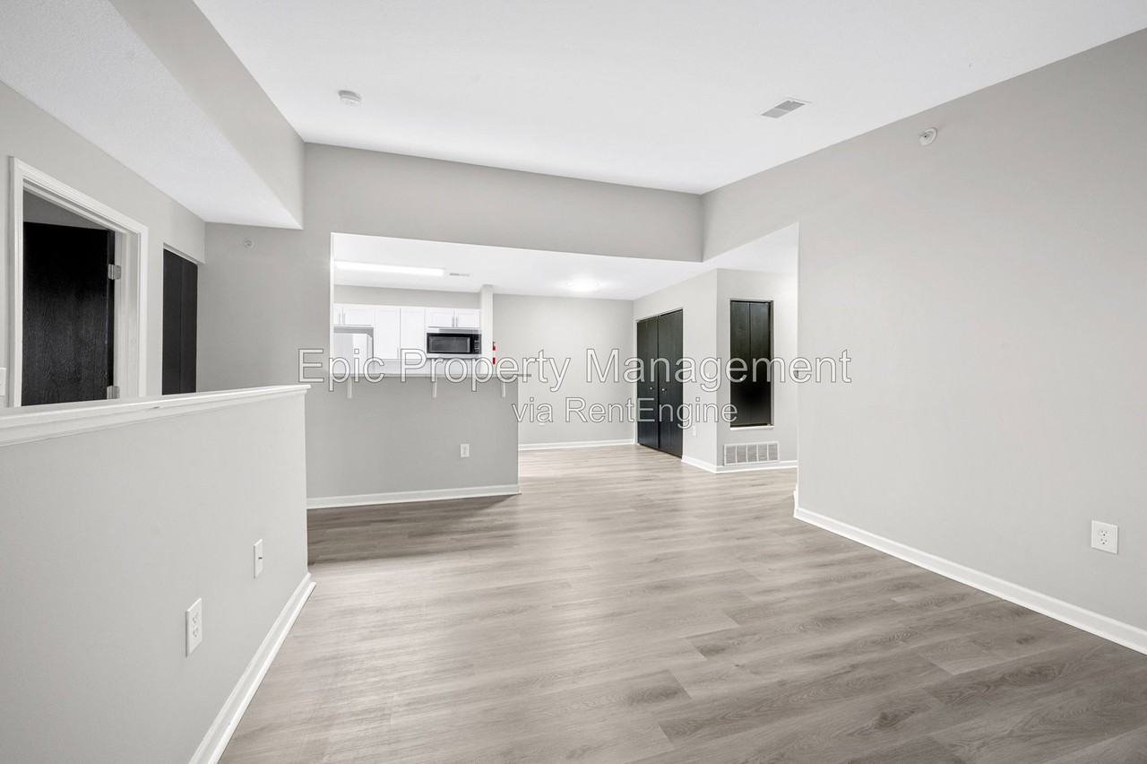 9200 Charlotte Ct - Photo 6 of 12