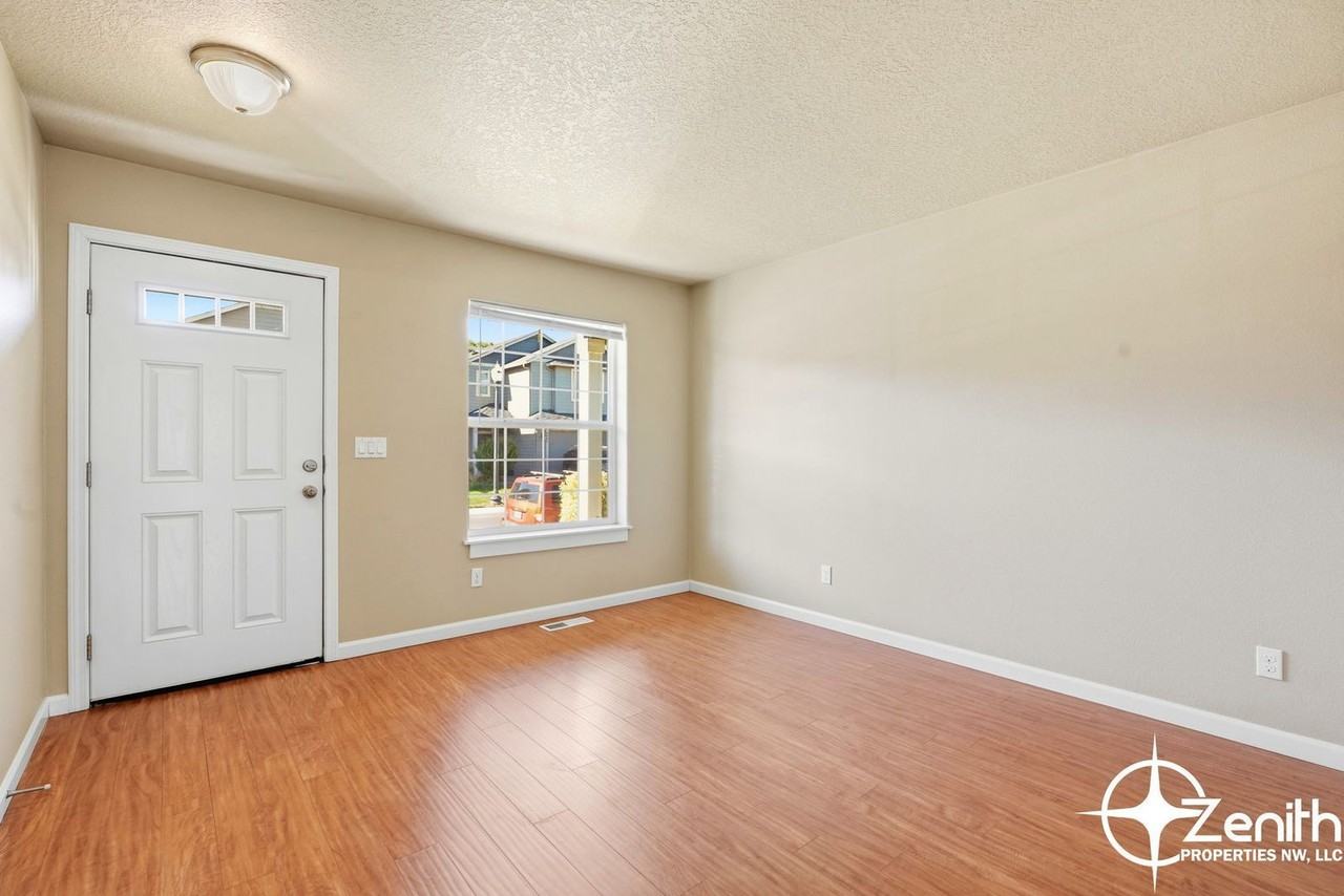 9310 Ne 80th Cir - Photo 3 of 41