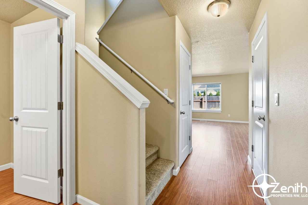 9310 Ne 80th Cir - Photo 6 of 41