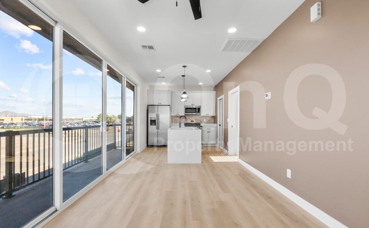 1502 S 14th St #1 - Photo 4 of 8