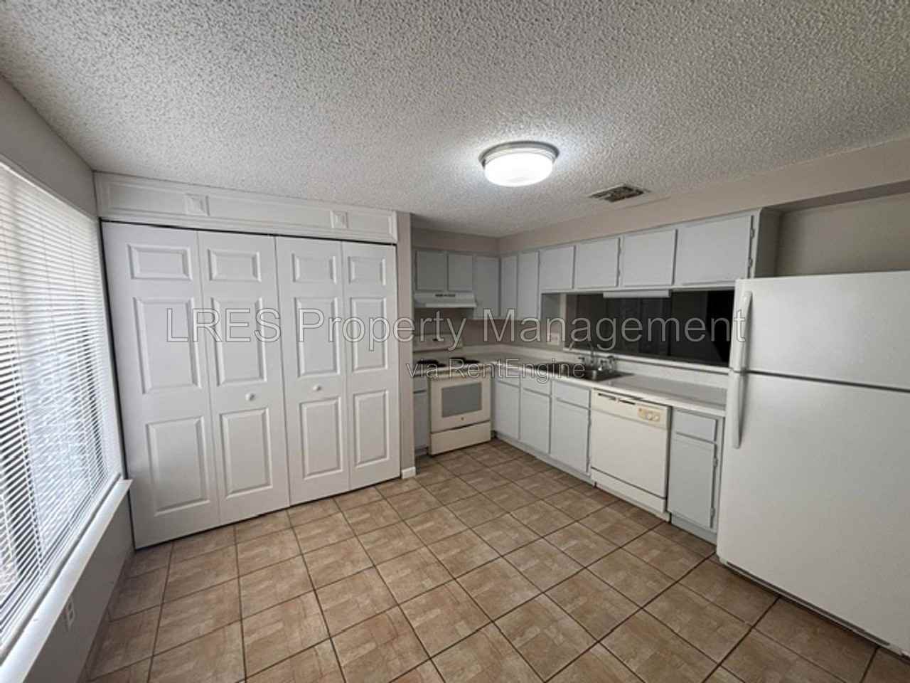 4974 Sanoma Vlg - Photo 6 of 23