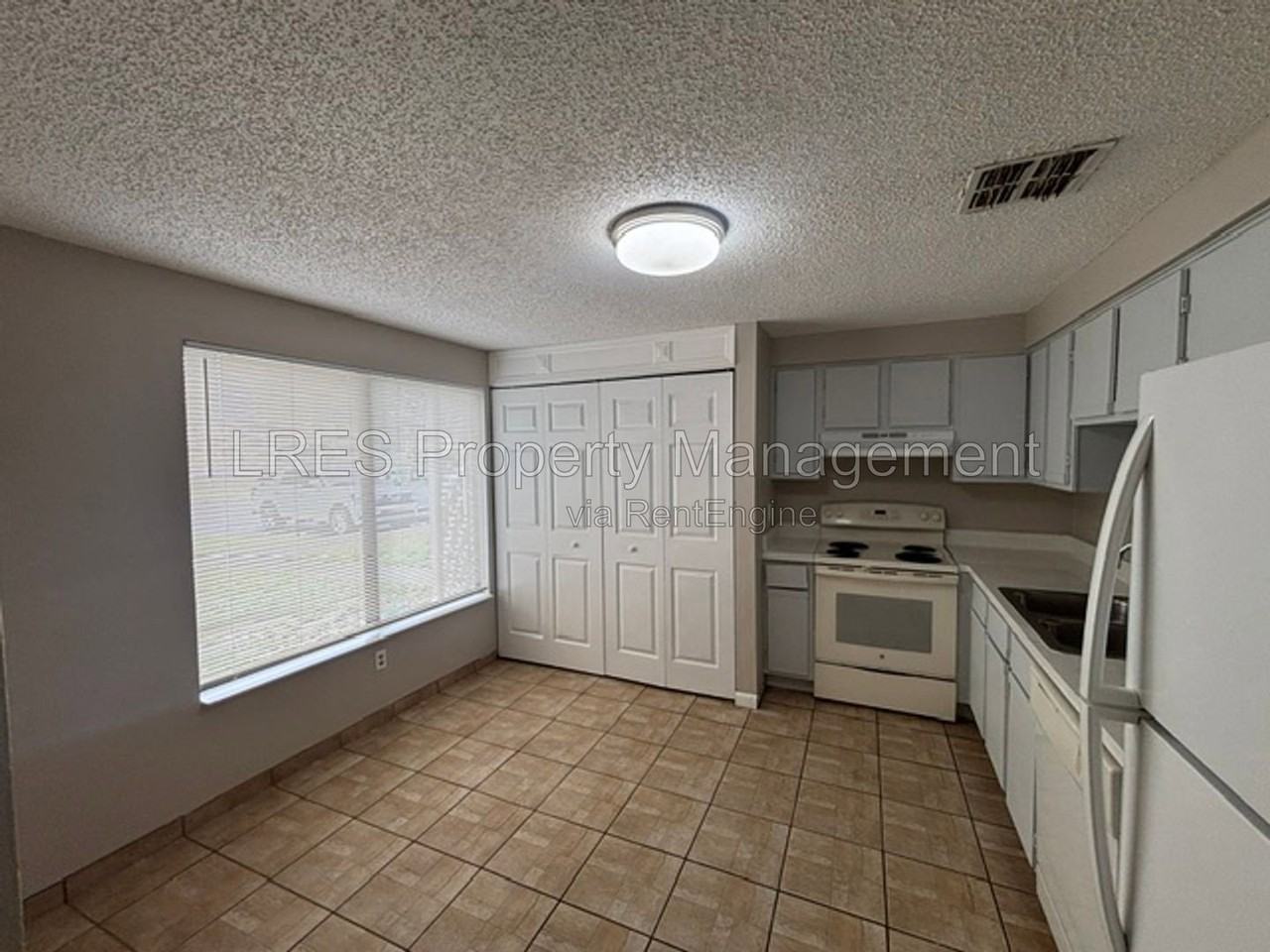 4974 Sanoma Vlg - Photo 7 of 23