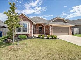 18508 Maidstone Ln - Photo 1 of 1