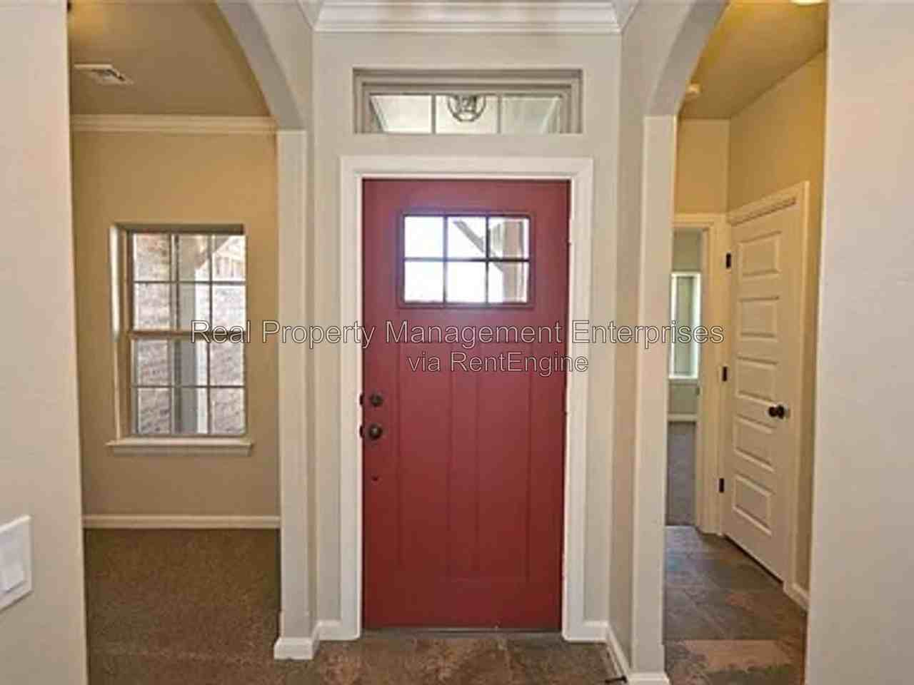 18508 Maidstone Ln - Photo 3 of 25