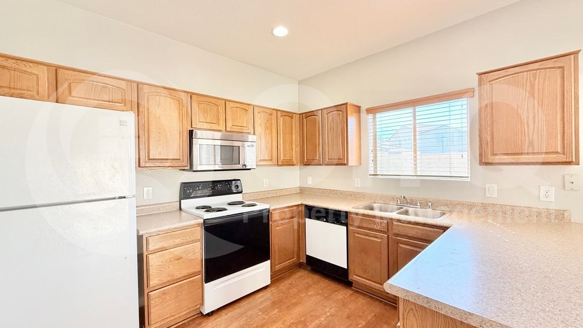 5173 W Shaw Butte Dr - Photo 3 of 20