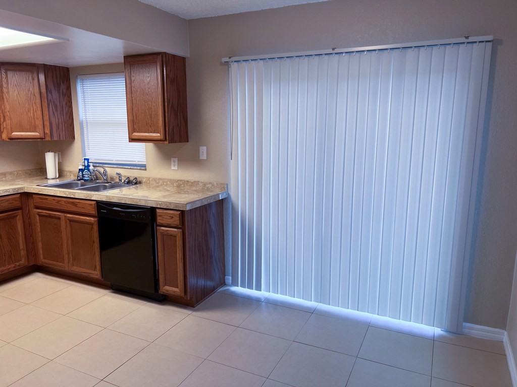 507 E Hazzard Ave #4 - Photo 6 of 14