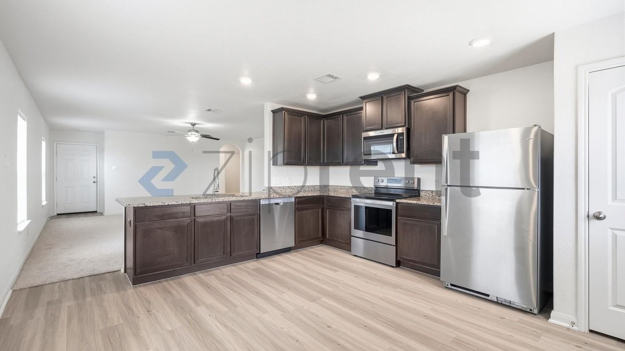 5822 Sapphire Lagoon Rd - Photo 7 of 19