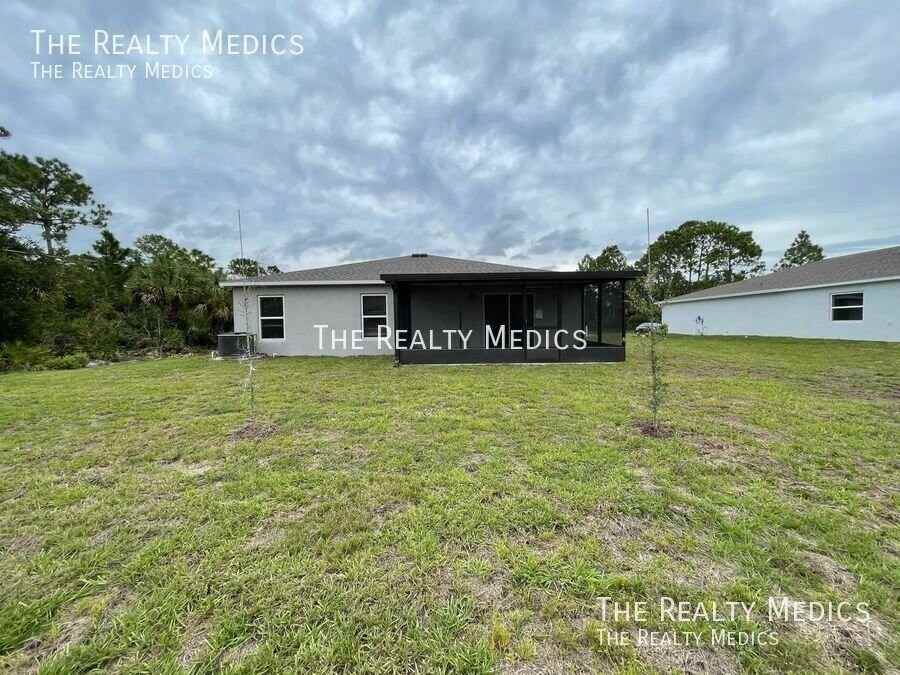2914 Tishman Rd Se - Photo 2 of 20