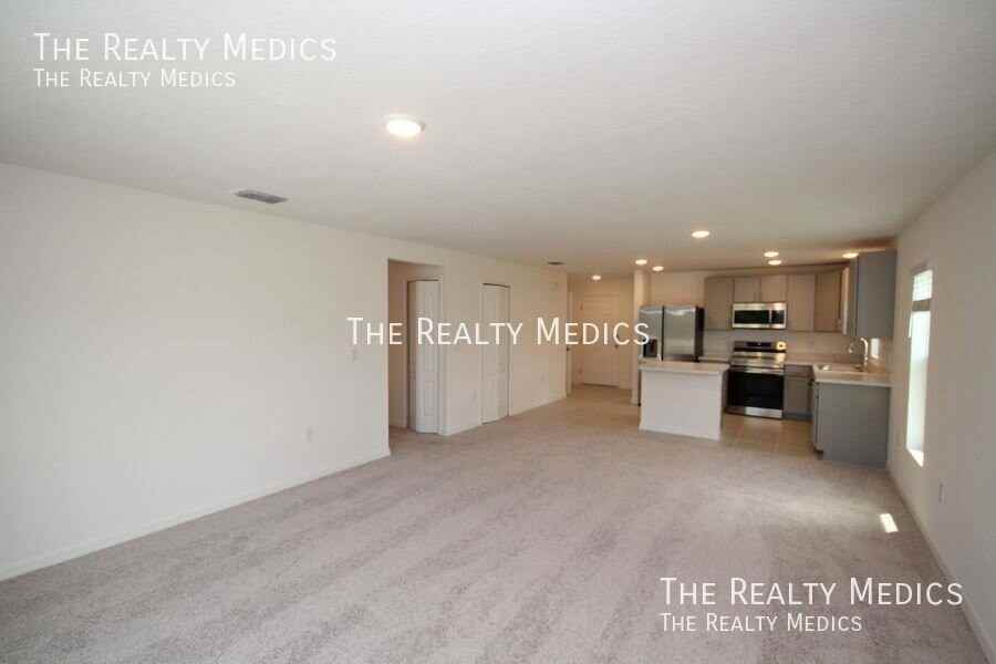 2914 Tishman Rd Se - Photo 4 of 20