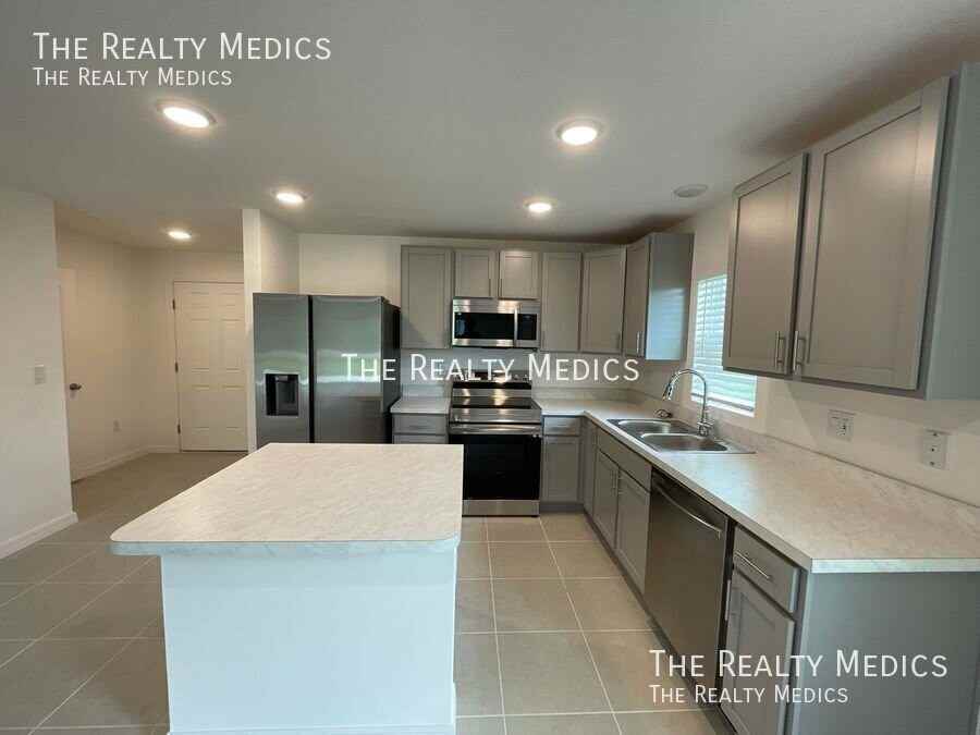 2914 Tishman Rd Se - Photo 7 of 20